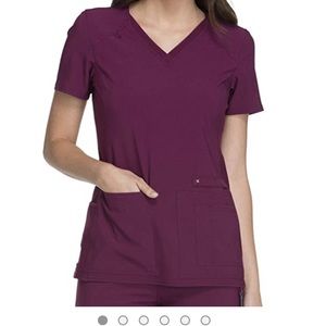 Cherokee iflex wine color scrub set